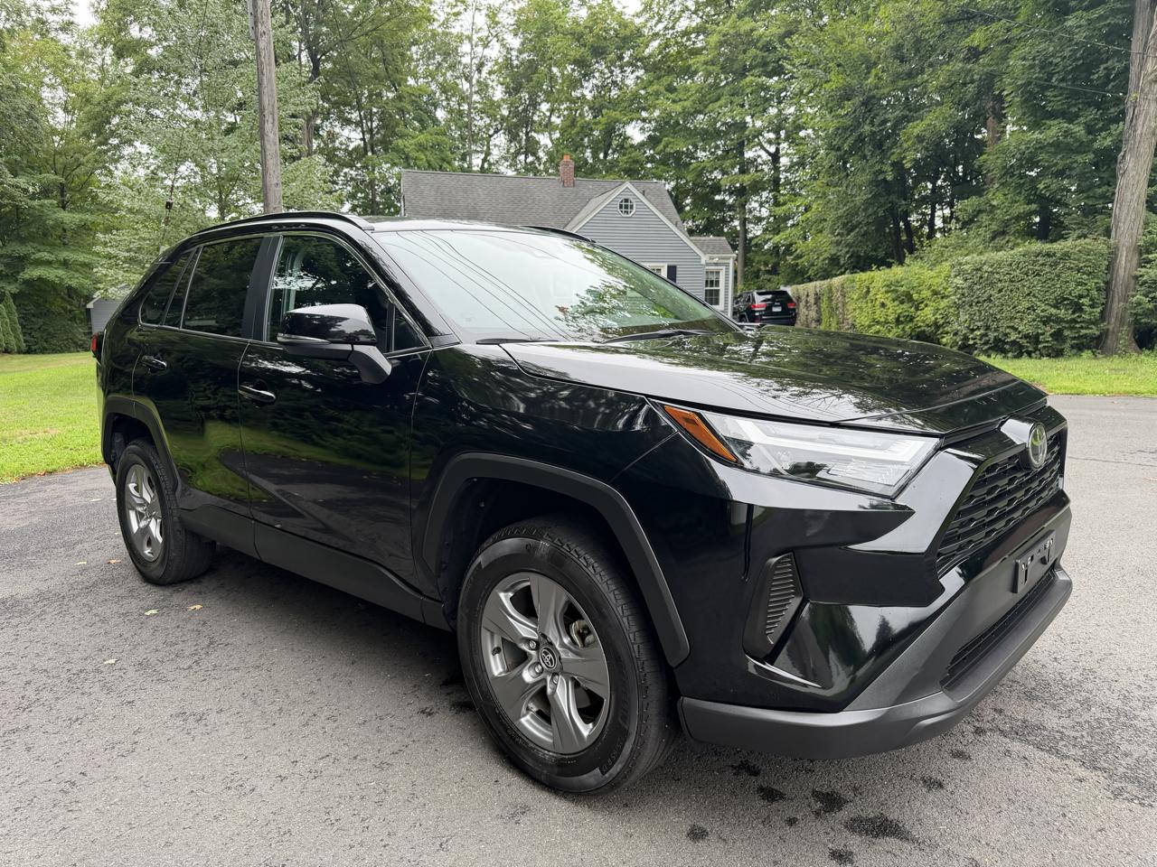 Toyota RAV4 XLE AWD 2025