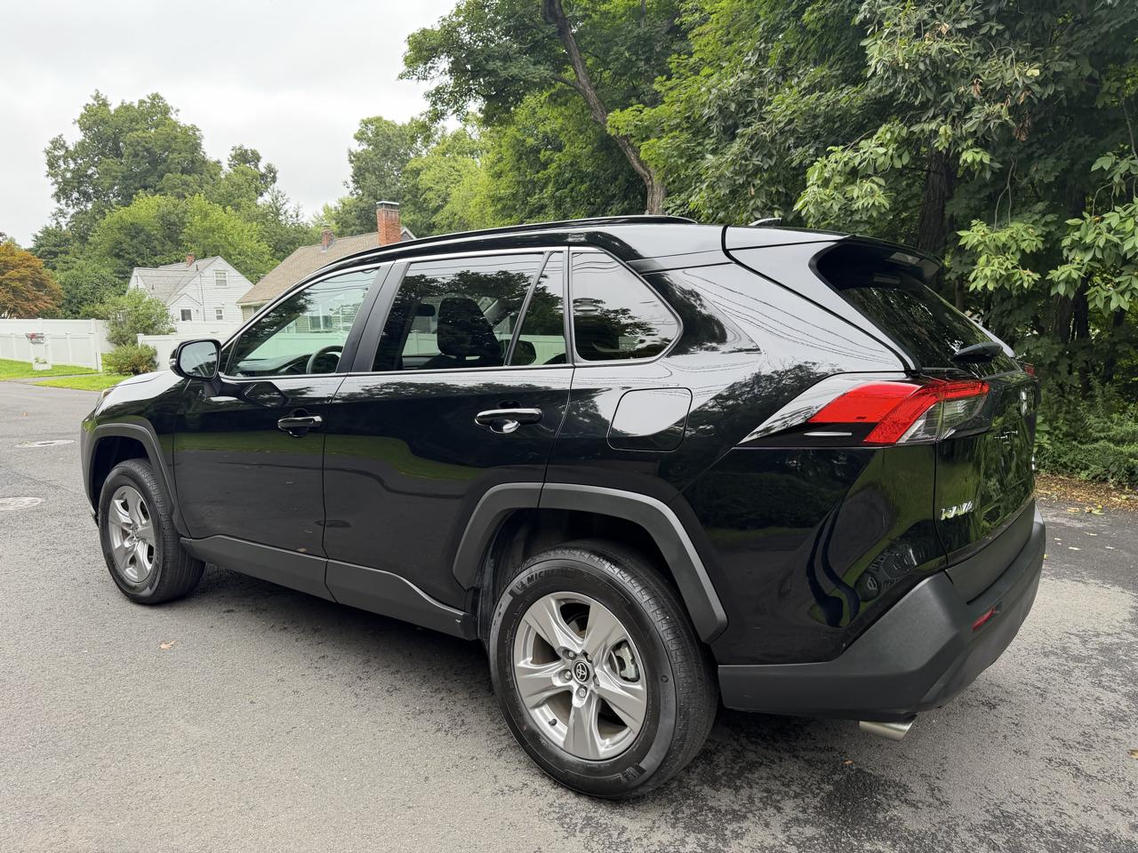 Toyota RAV4 XLE AWD 2025