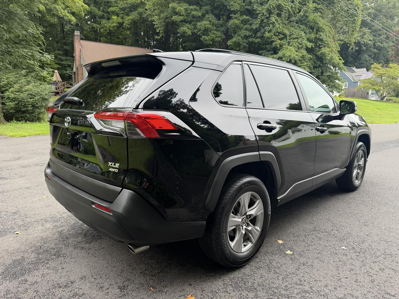 Toyota RAV4 XLE AWD 2025