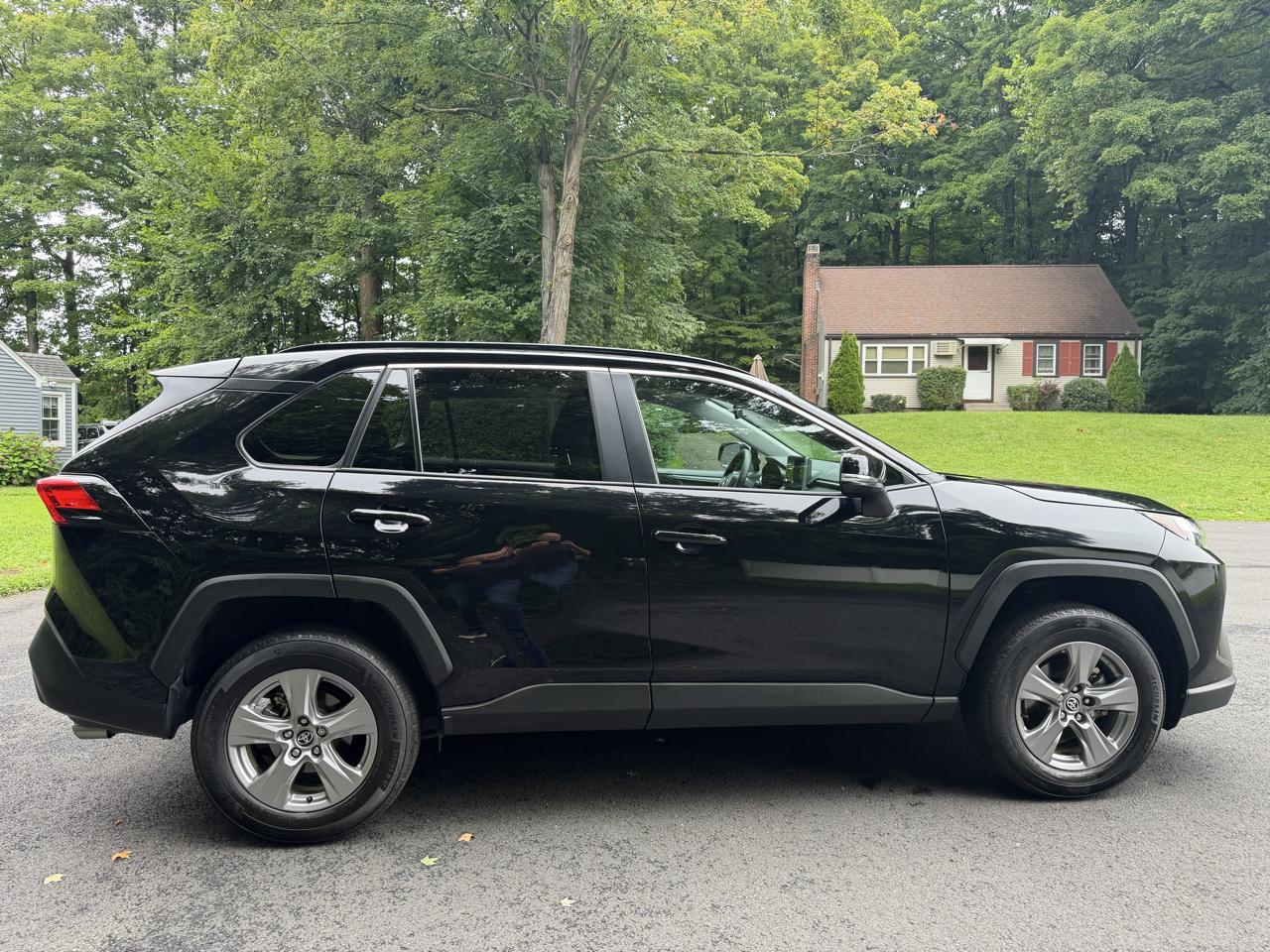 Toyota RAV4 XLE AWD 2025