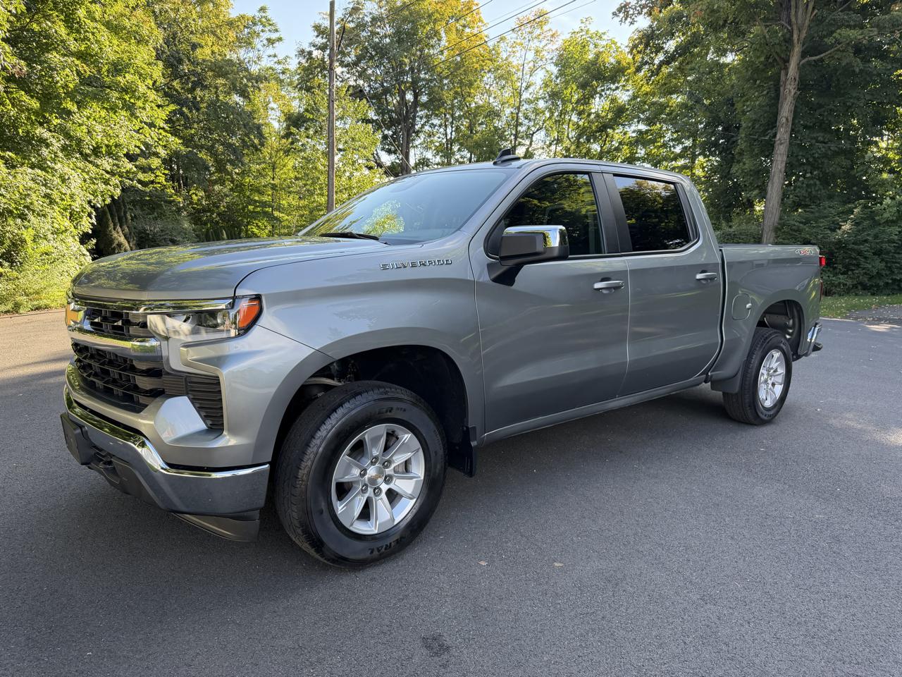 Chevrolet Silverado 1500 4WD Crew Cab 147" LT w/1LT 2026