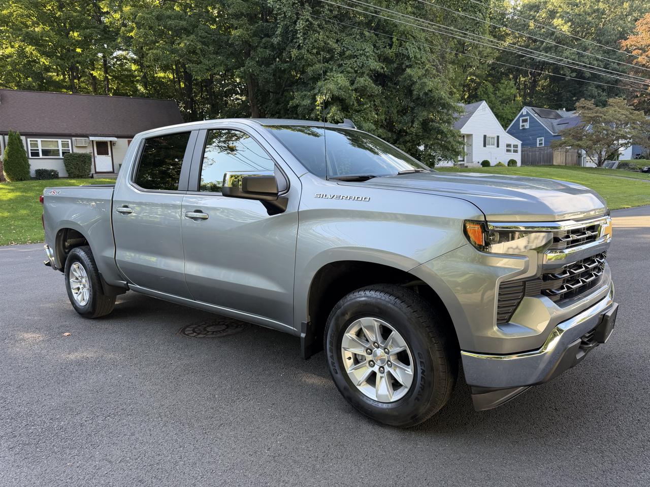 Chevrolet Silverado 1500 4WD Crew Cab 147" LT w/1LT 2026
