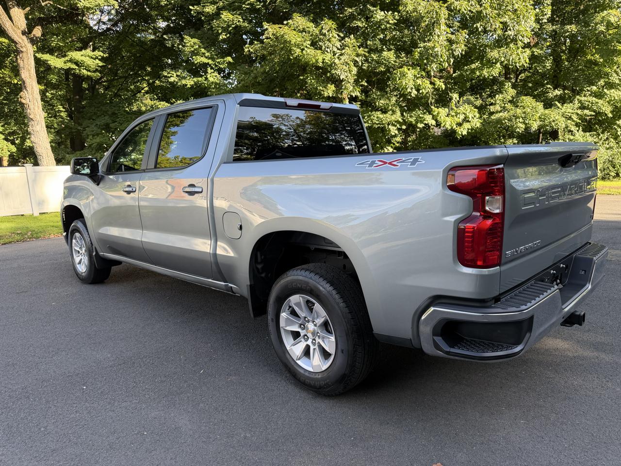 Chevrolet Silverado 1500 4WD Crew Cab 147" LT w/1LT 2026