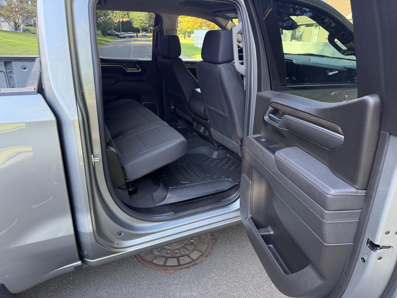 Chevrolet Silverado 1500 4WD Crew Cab 147" LT w/1LT 2026