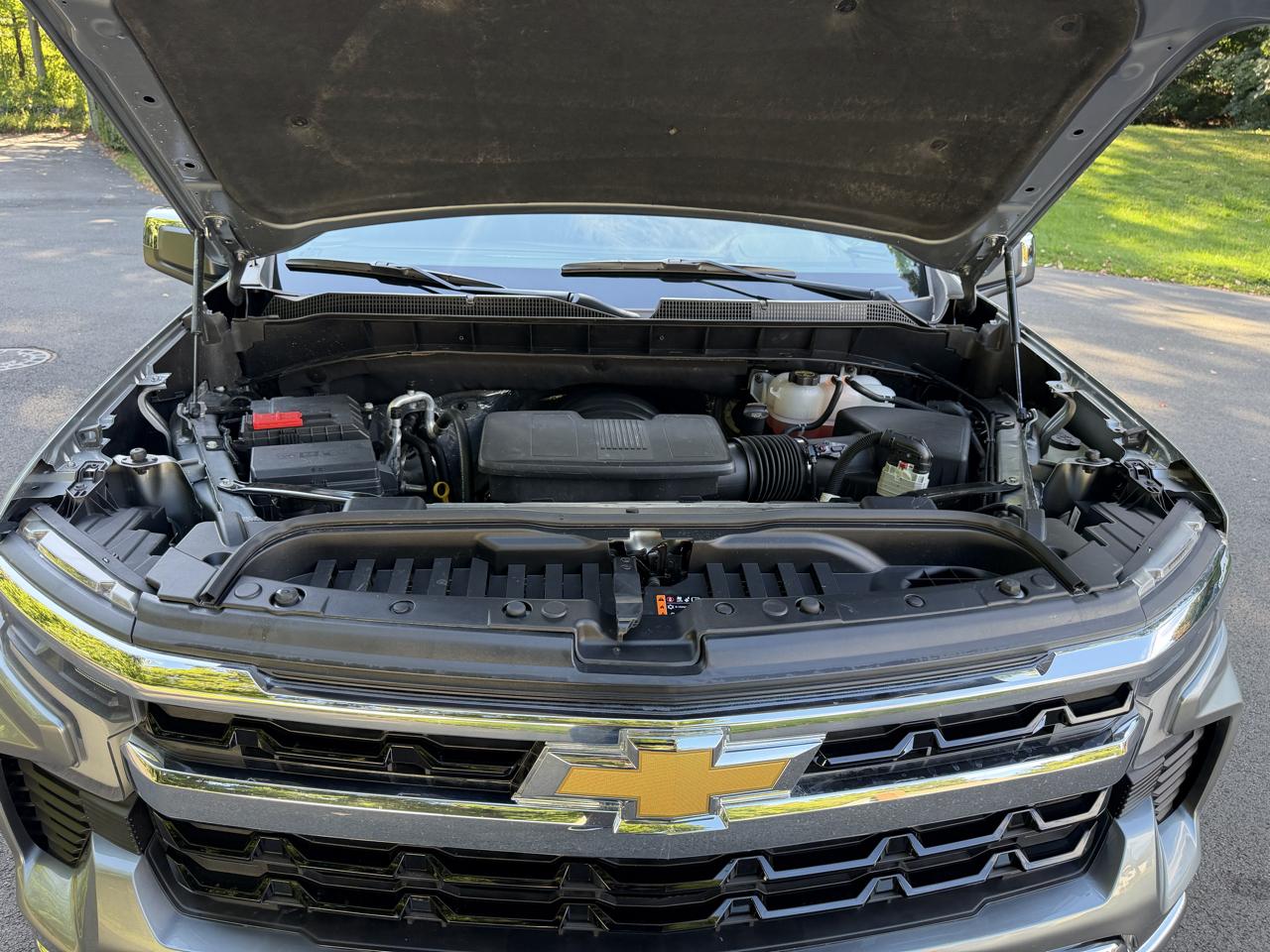 Chevrolet Silverado 1500 4WD Crew Cab 147" LT w/1LT 2026