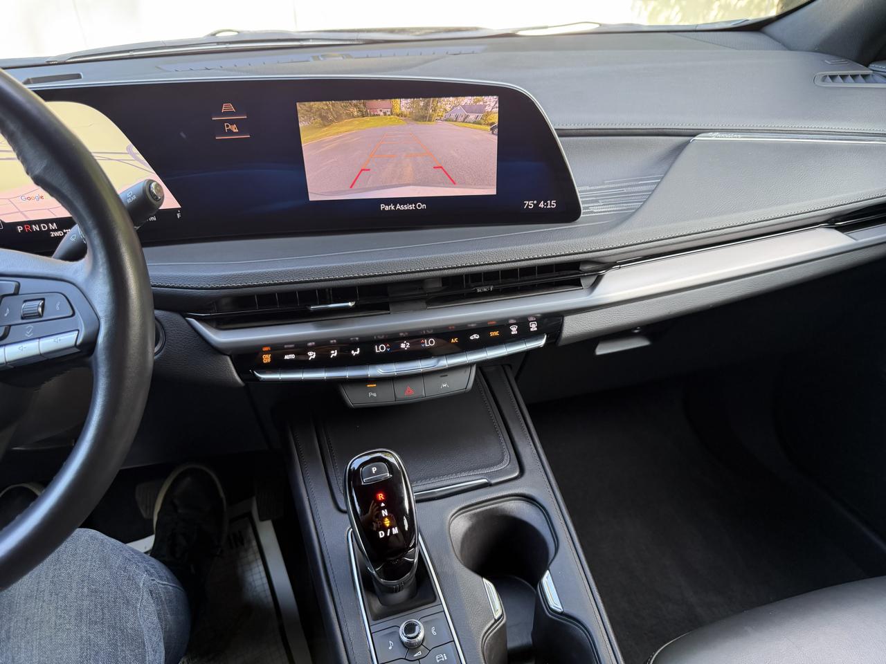 Cadillac XT4 Premium Luxury AWD 2024
