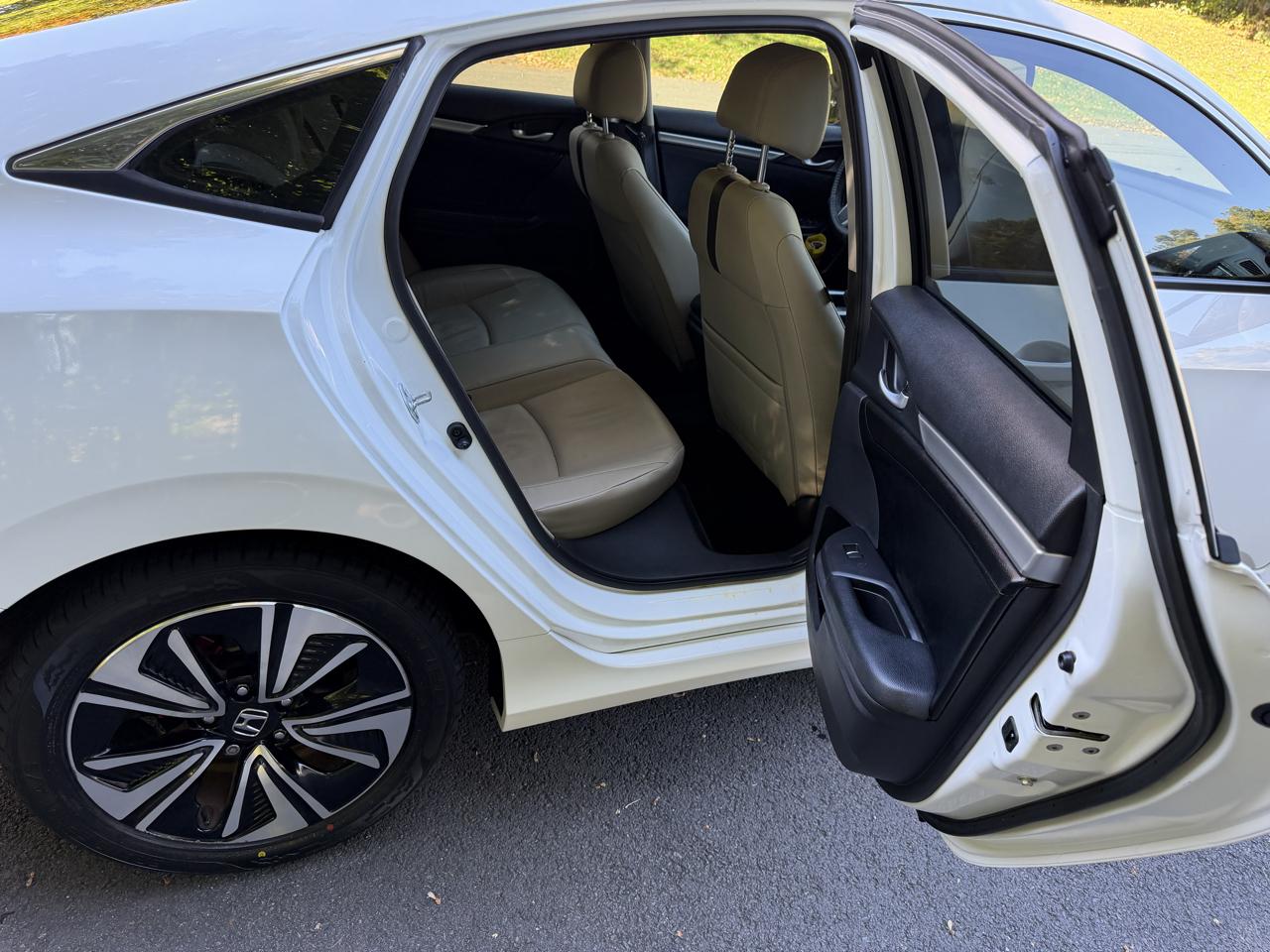 Honda Civic EX-TL Sedan CVT 2018