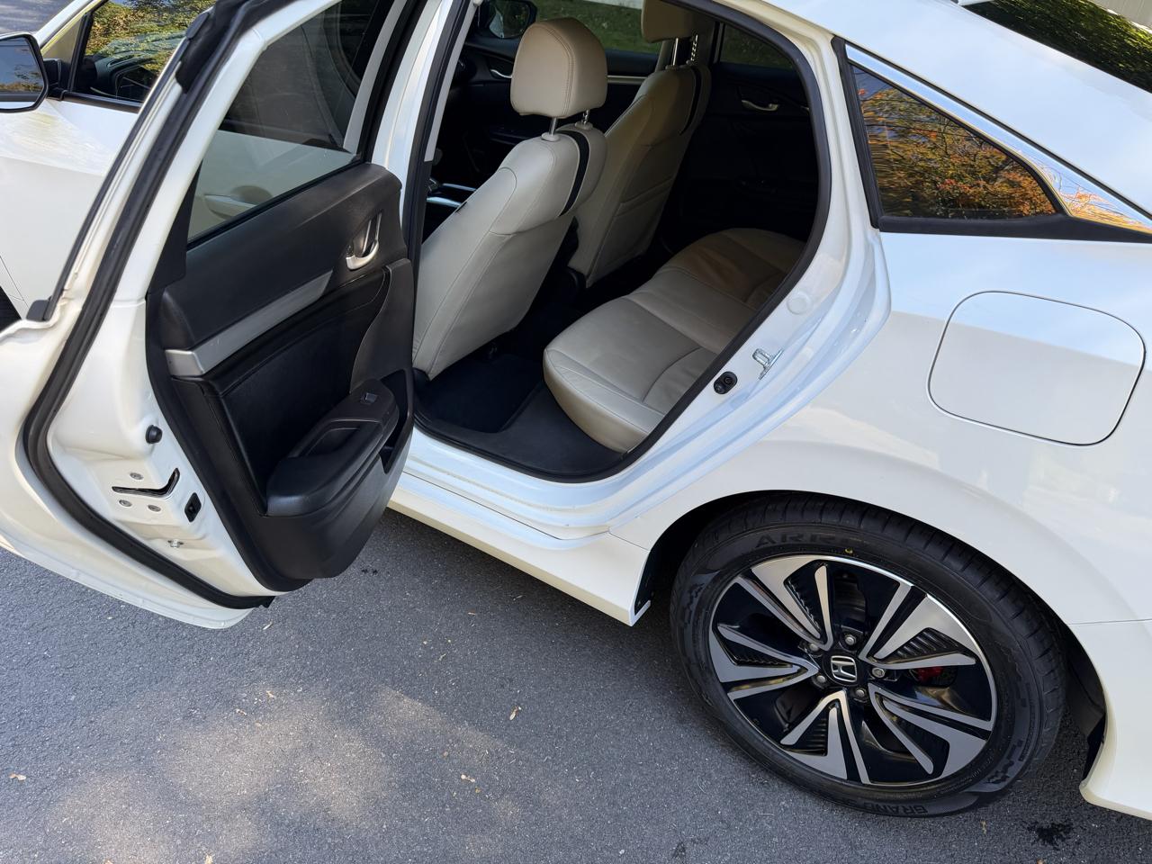 Honda Civic EX-TL Sedan CVT 2018