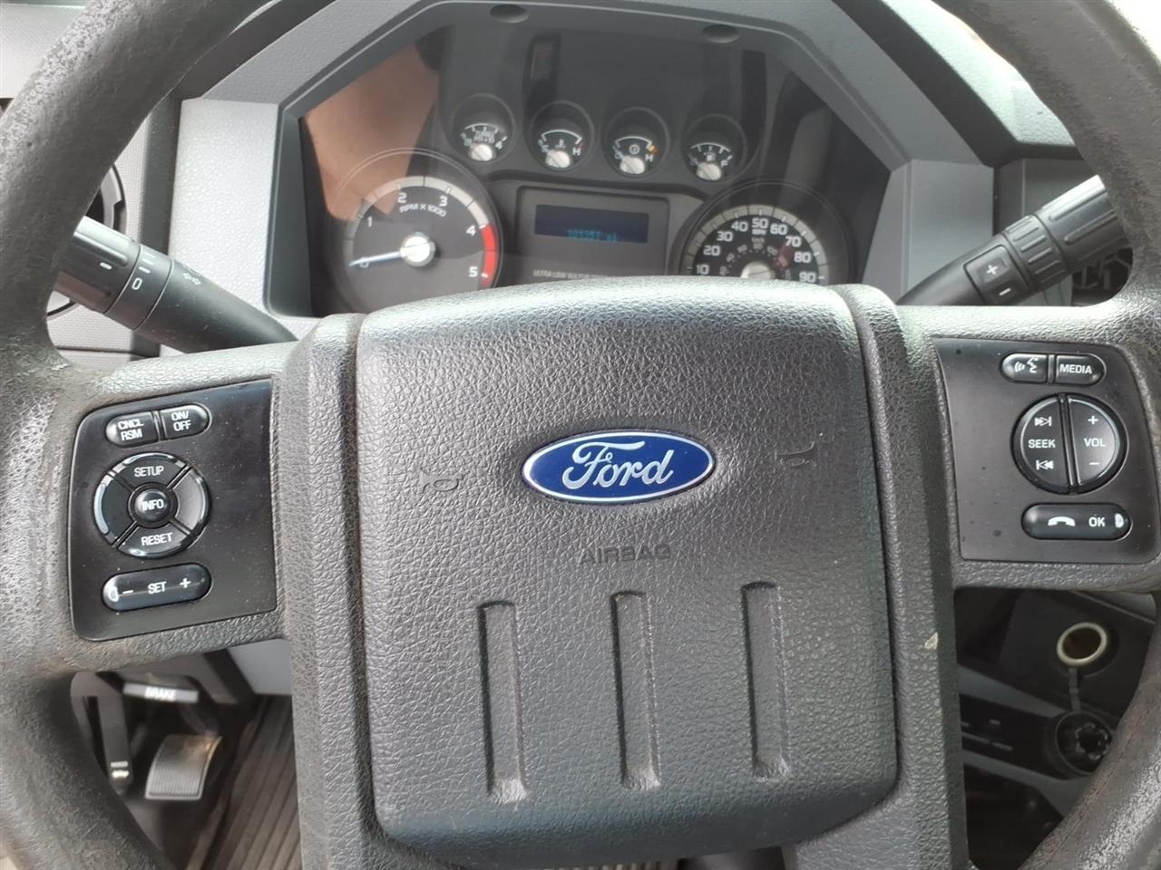 Ford Super Duty F-450 DRW  2016