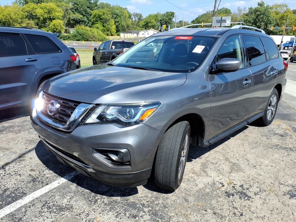 Nissan Pathfinder  2020