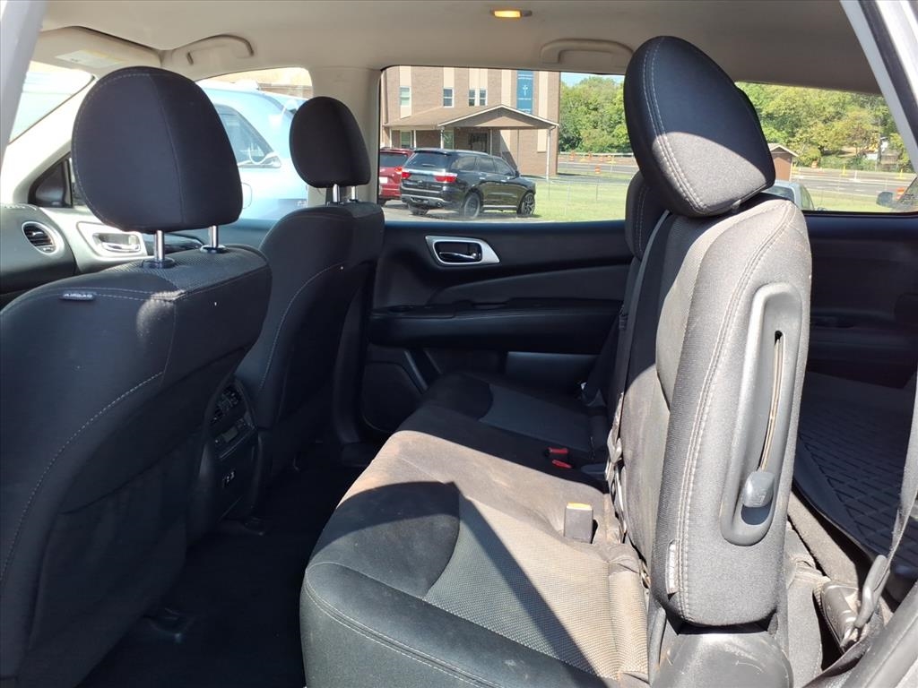 Nissan Pathfinder  2020