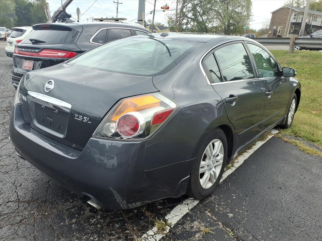 Nissan Altima  2011 Nissan Altima  2011