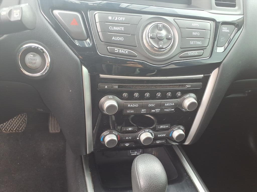 Nissan Pathfinder  2018 Nissan Pathfinder  2018