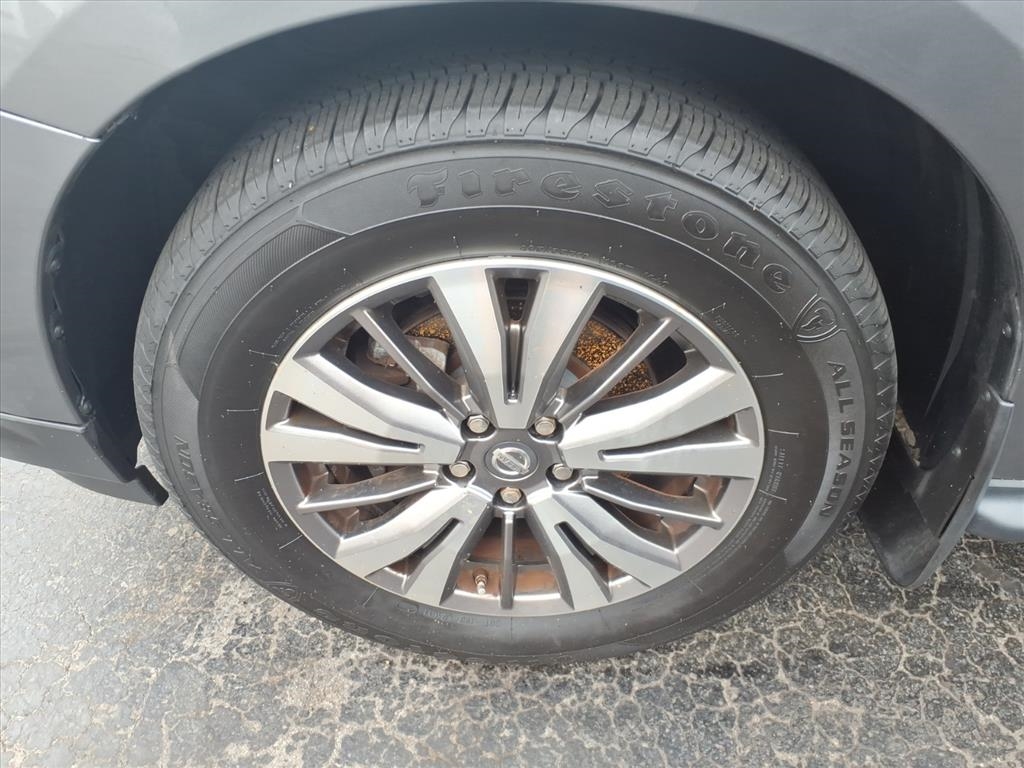 Nissan Pathfinder  2018