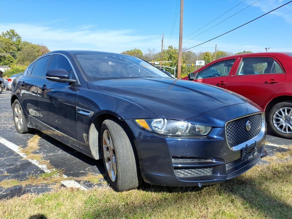2017 Jaguar XE 