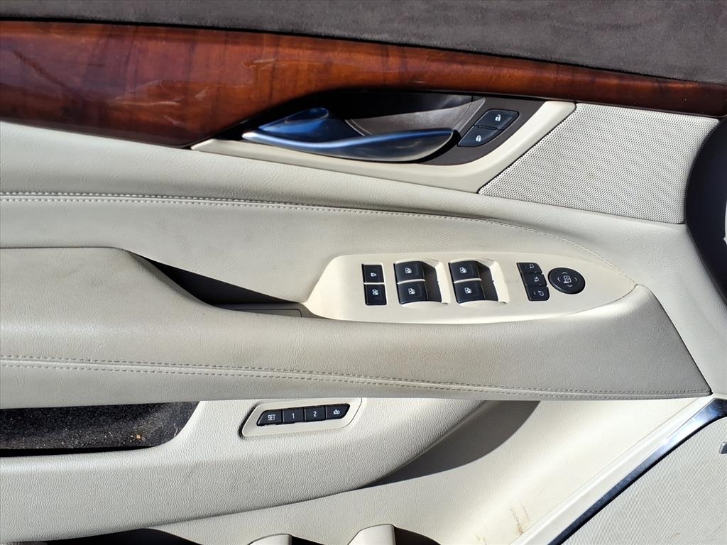 Cadillac Escalade  2016