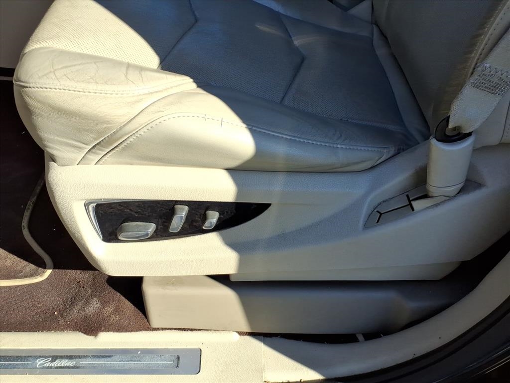 Cadillac Escalade  2016