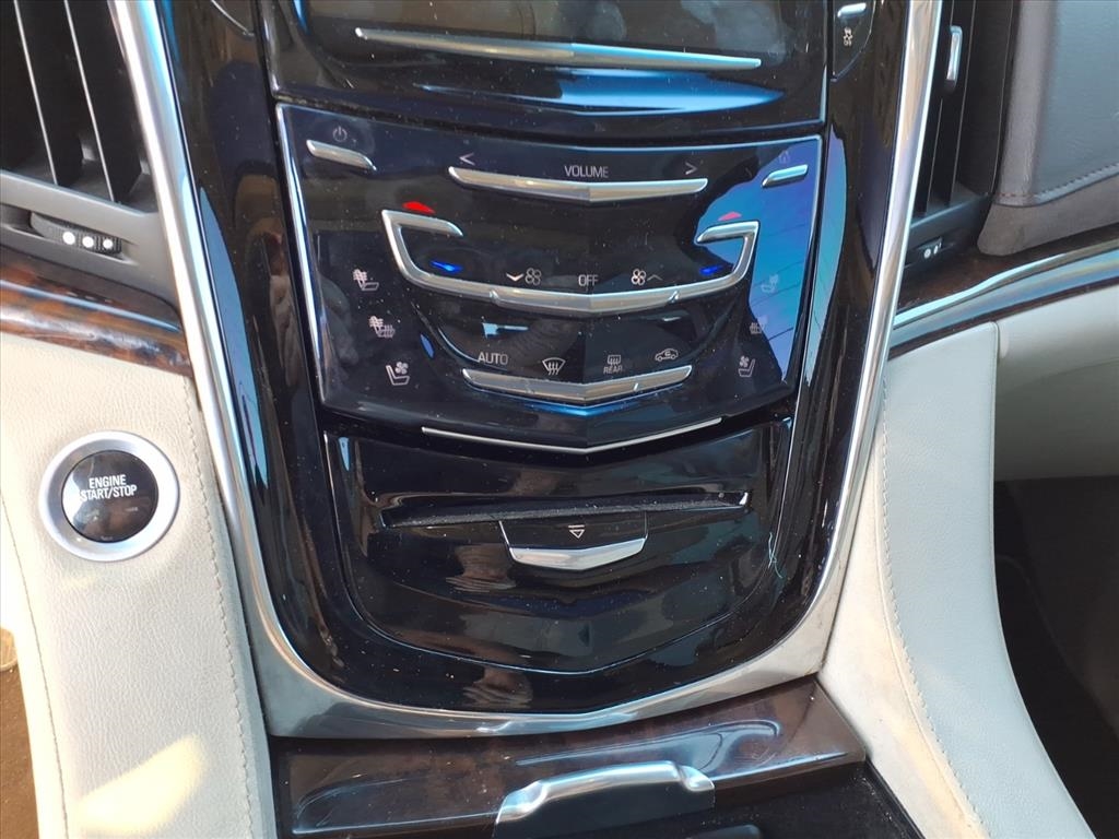 Cadillac Escalade  2016
