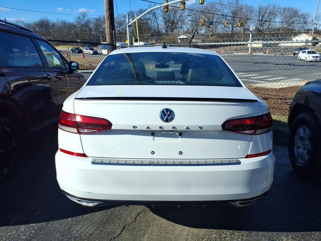 Volkswagen Passat  2021