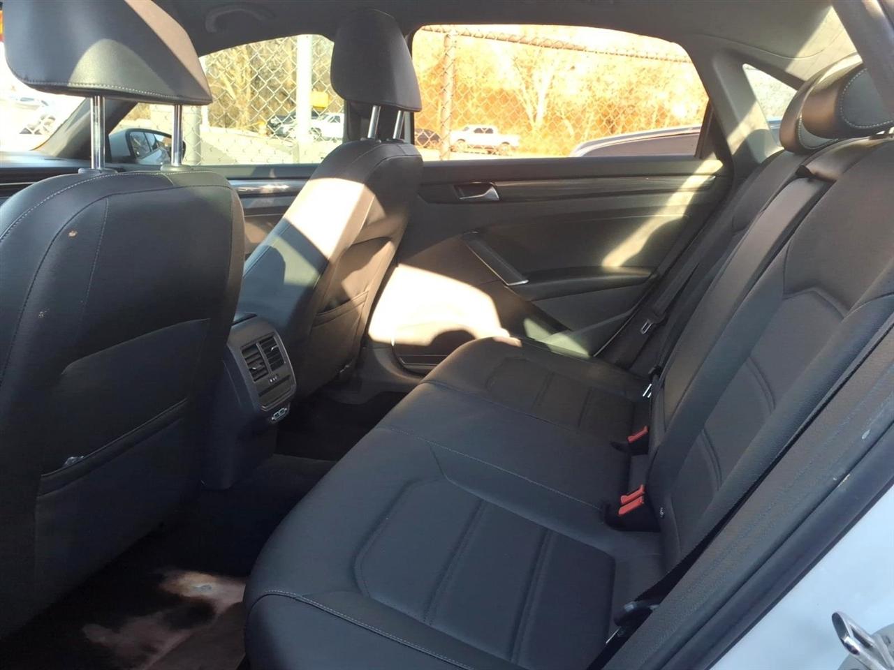 Volkswagen Passat  2021