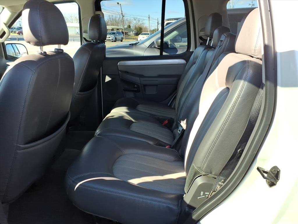 Mercury Mountaineer  2003