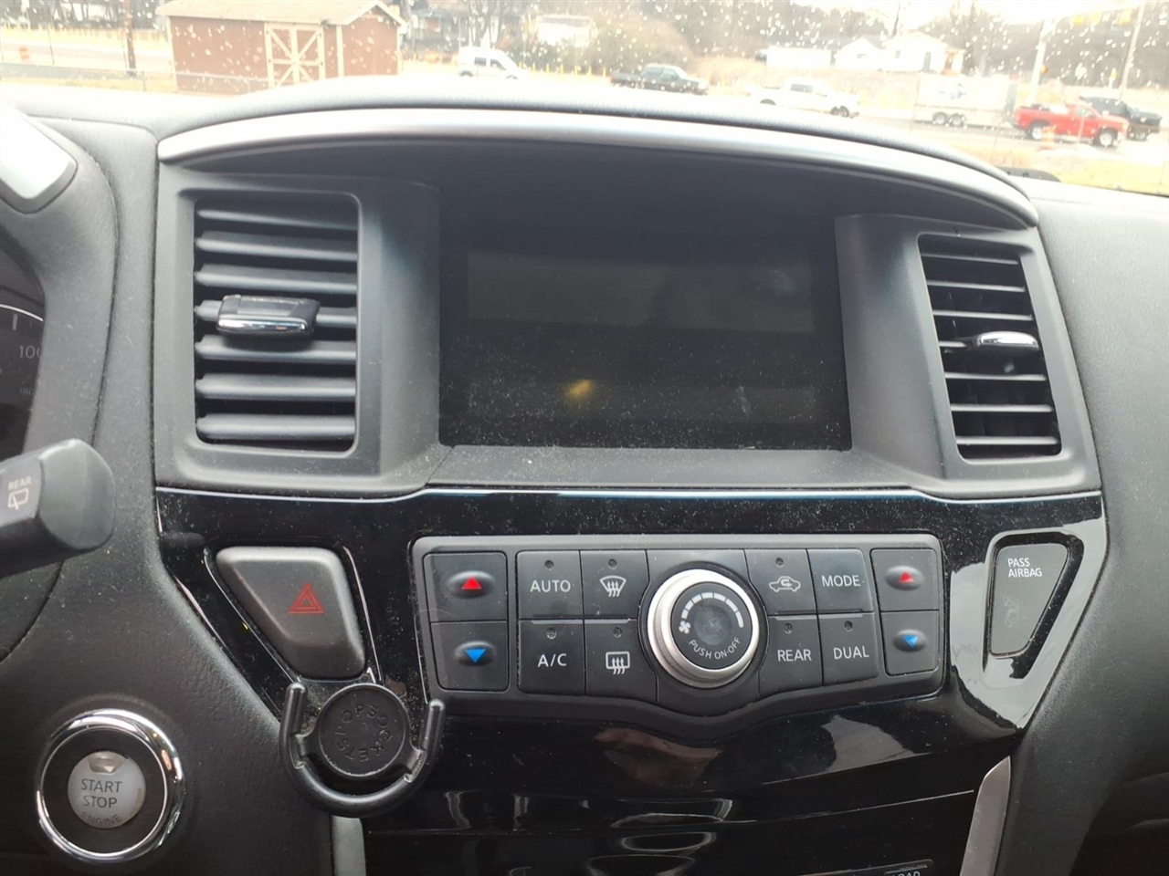 Nissan Pathfinder  2015