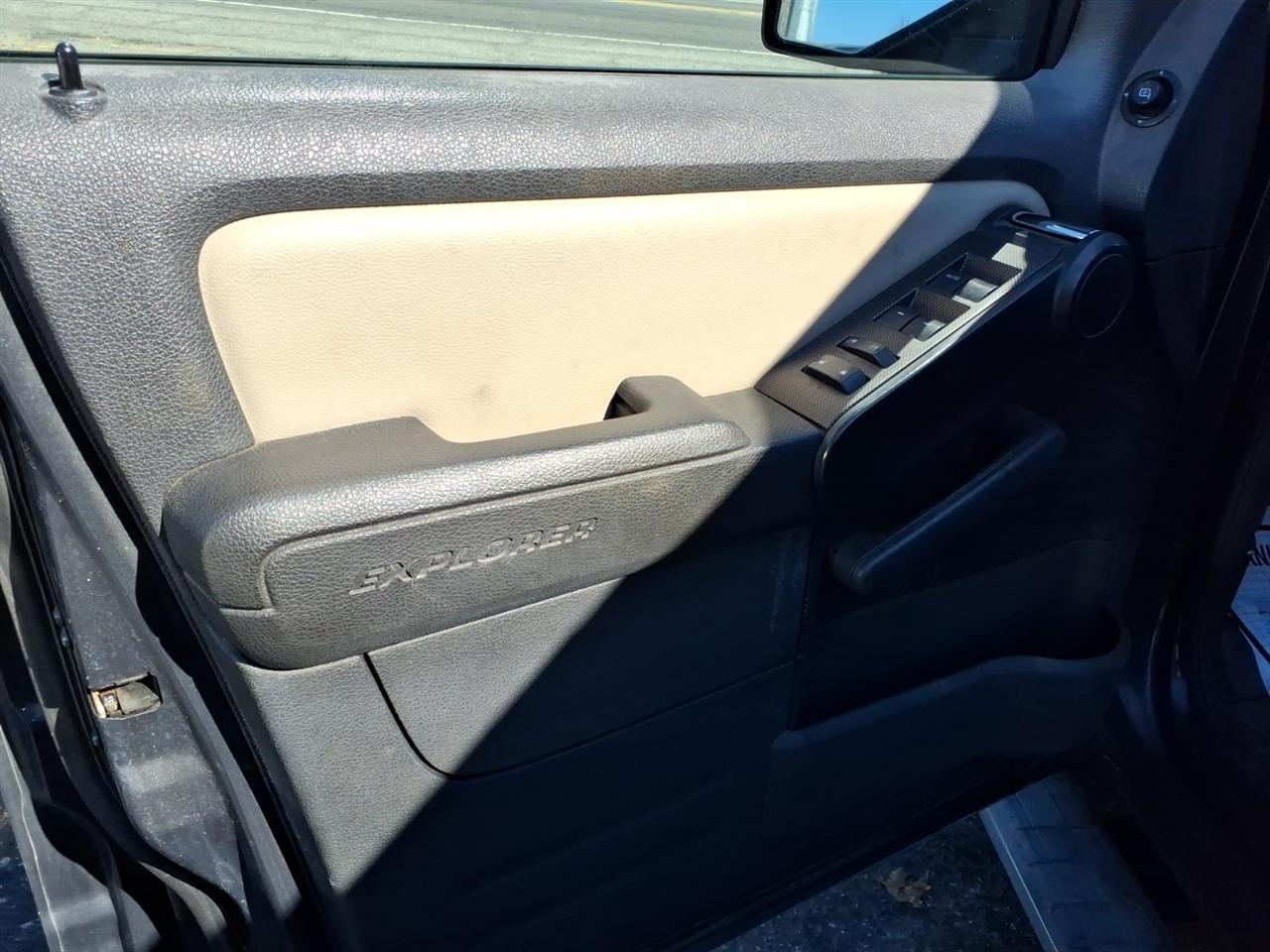 Ford Explorer Sport Trac  2007