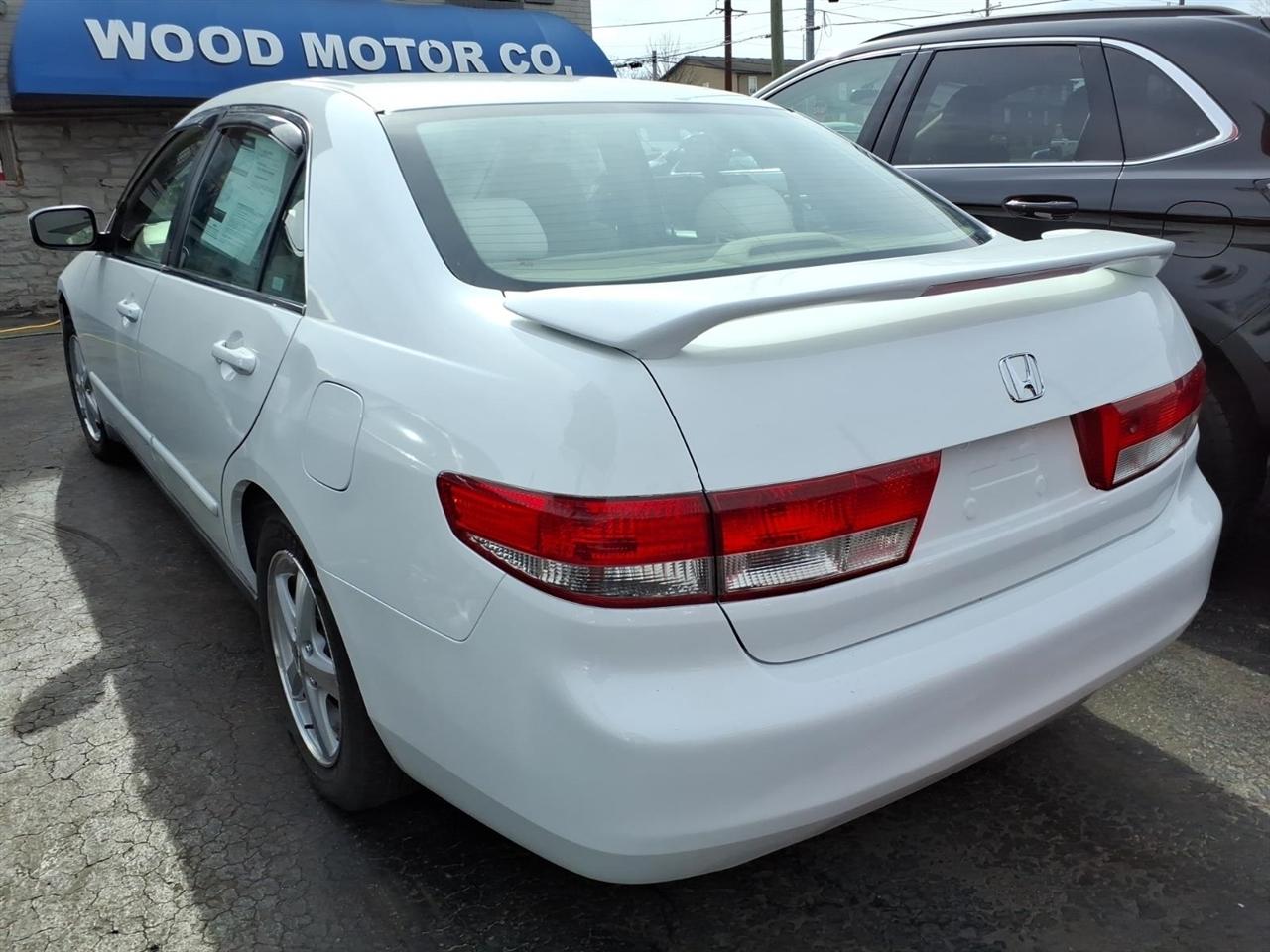 Honda Accord Sdn  2004