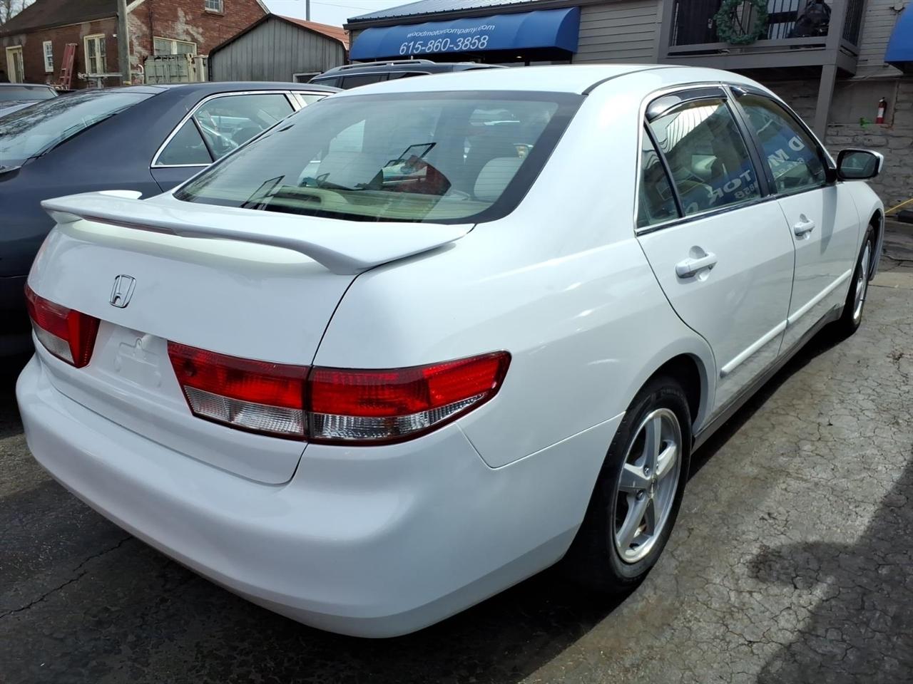 Honda Accord Sdn  2004