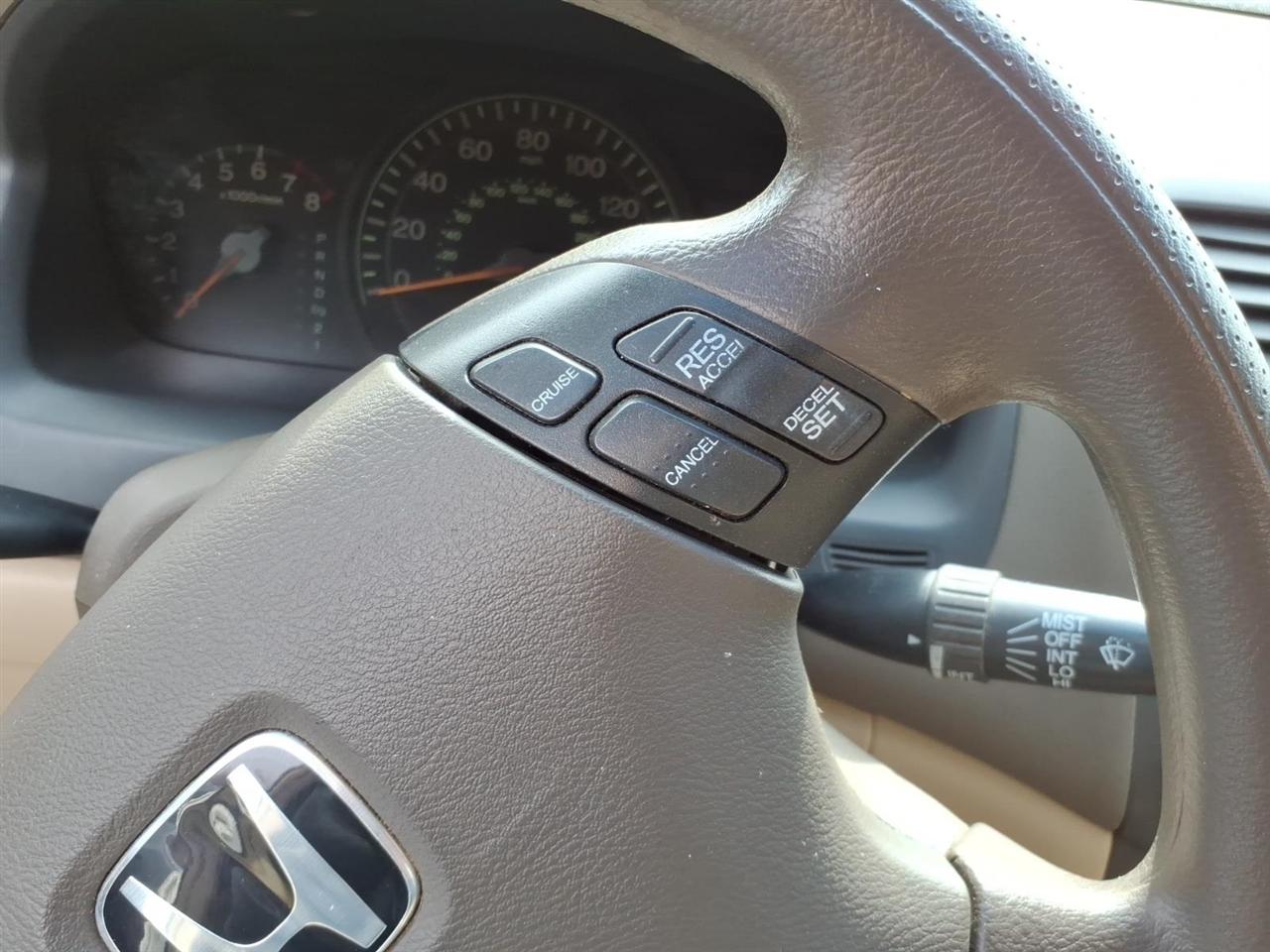 Honda Accord Sdn  2004