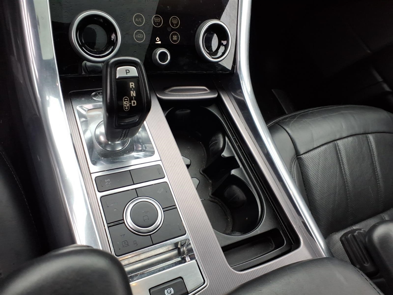 Land Rover Range Rover Sport  2018