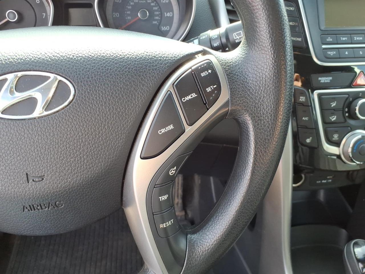 Hyundai Elantra GT  2013