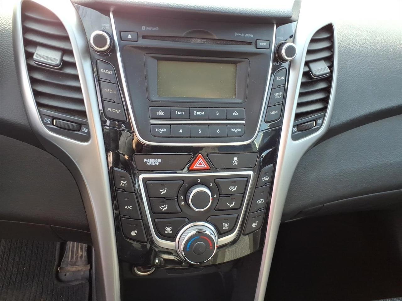 Hyundai Elantra GT  2013