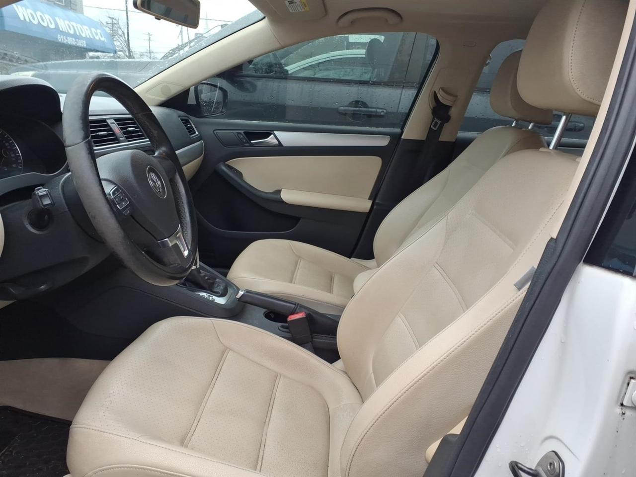 Volkswagen Jetta Sedan  2014