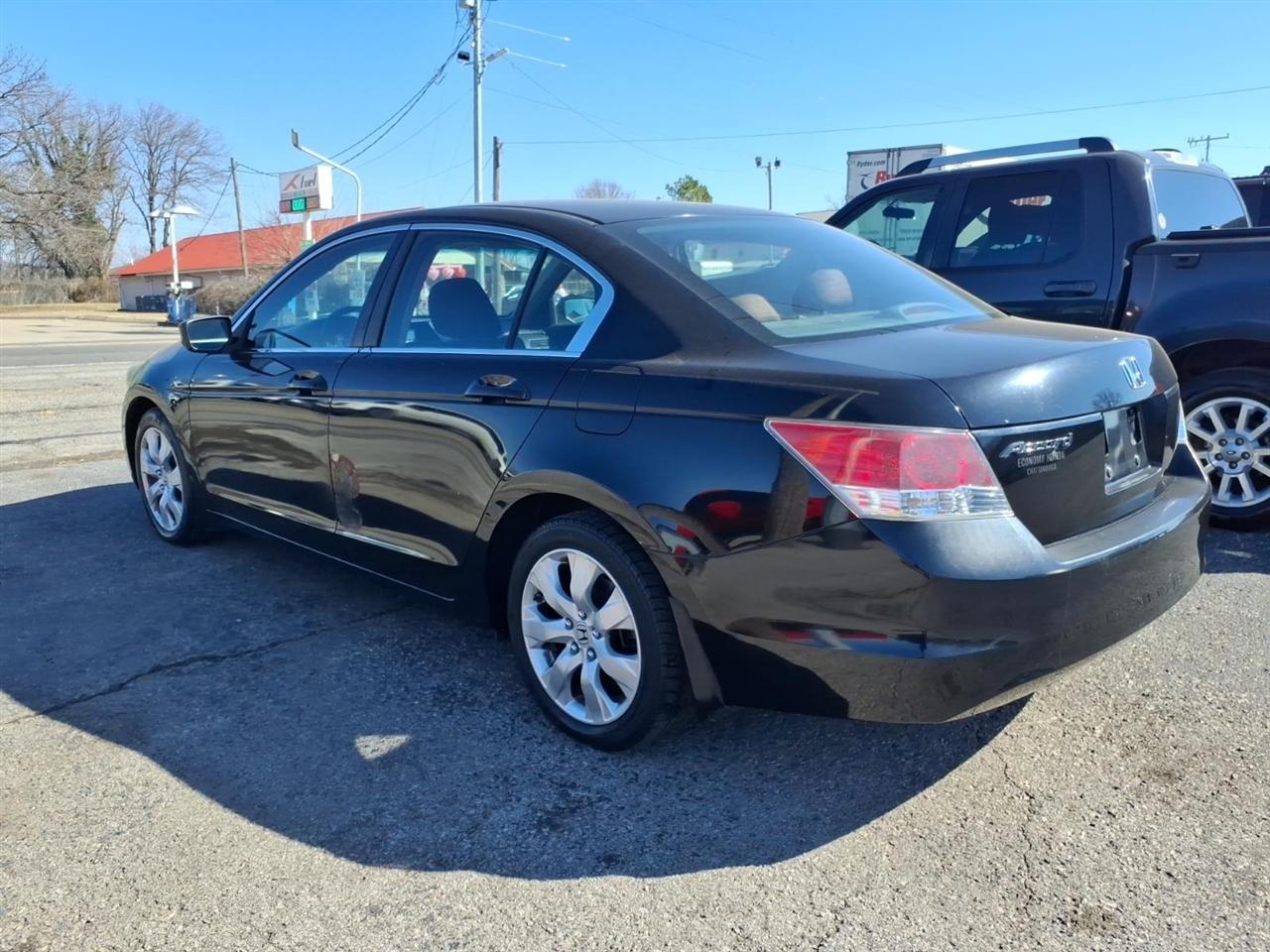 Honda Accord Sdn  2010