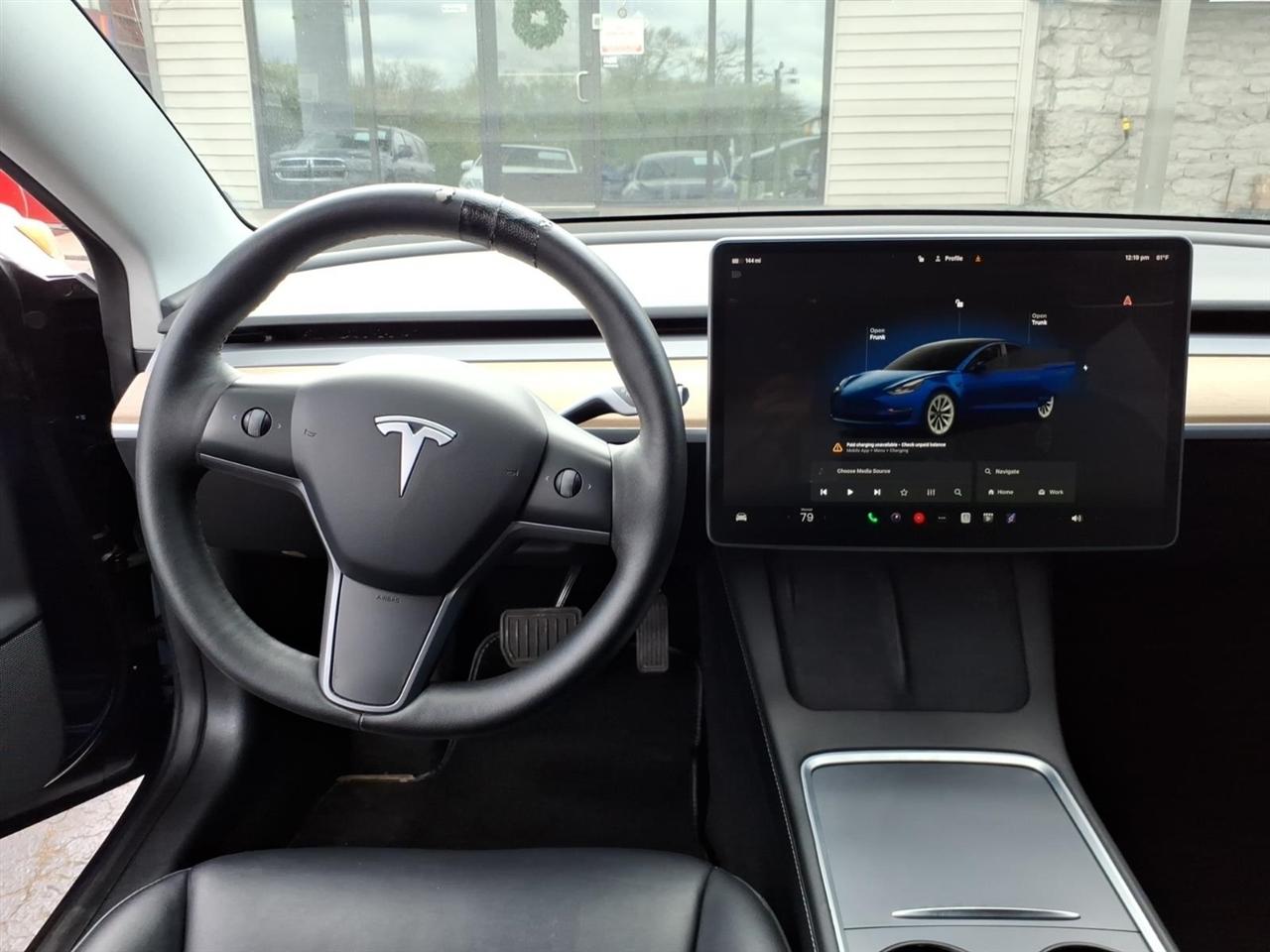 Tesla Model 3  2022