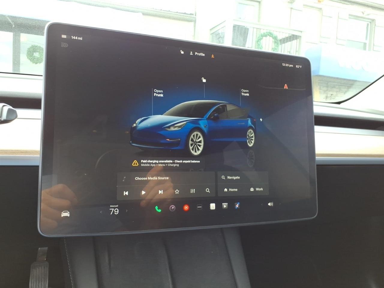 Tesla Model 3  2022