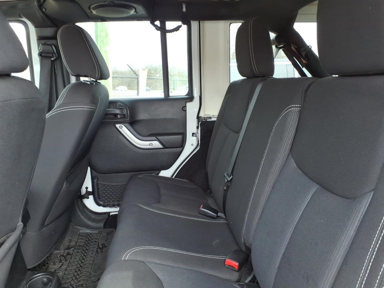 Jeep Wrangler Unlimited  2013