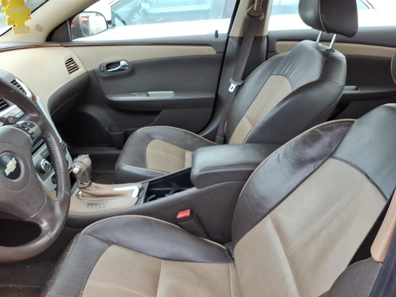 Chevrolet Malibu  2010