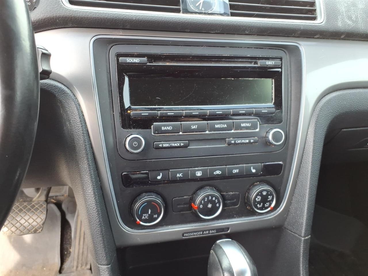 Volkswagen Passat  2014