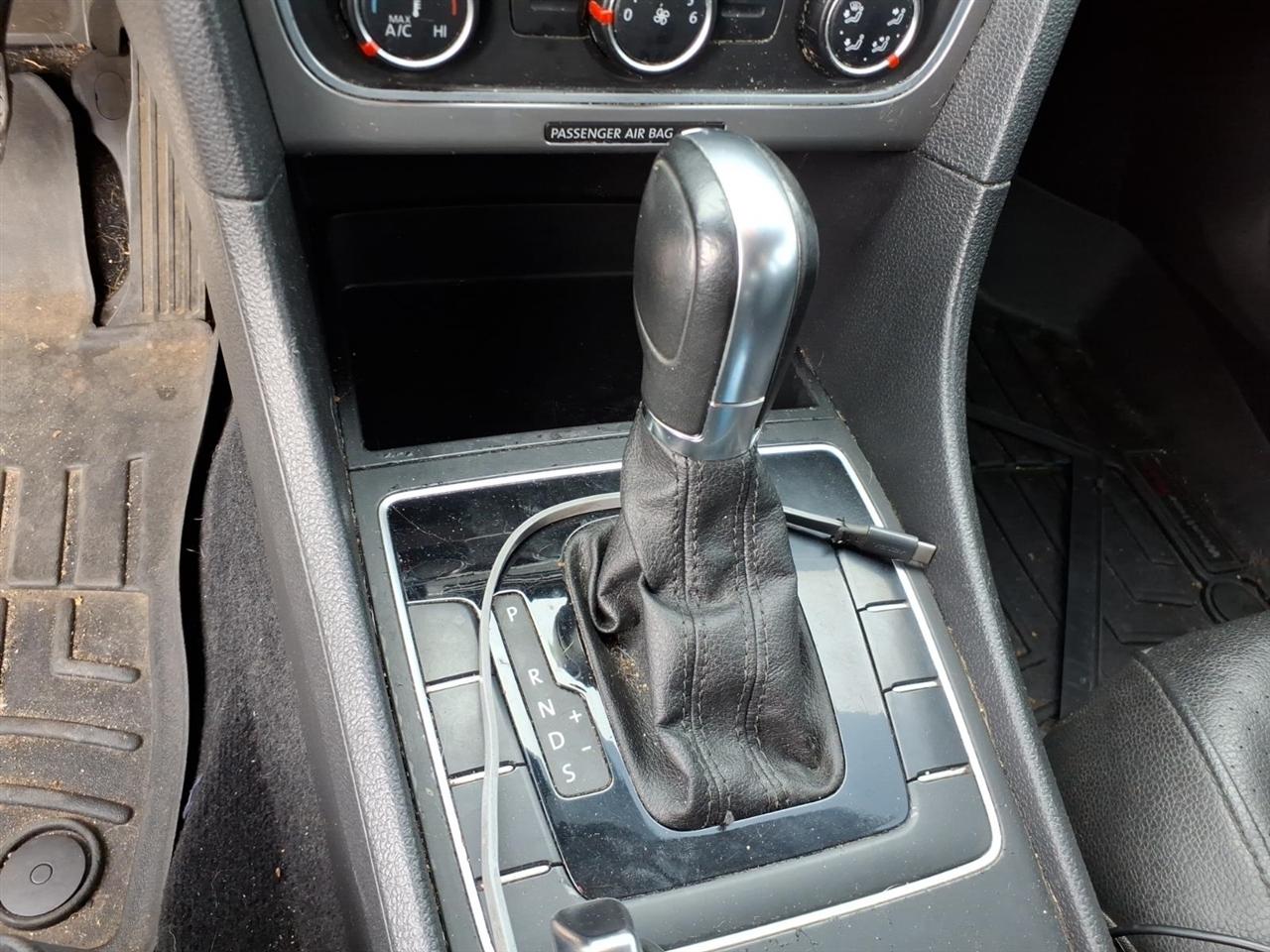 Volkswagen Passat  2014