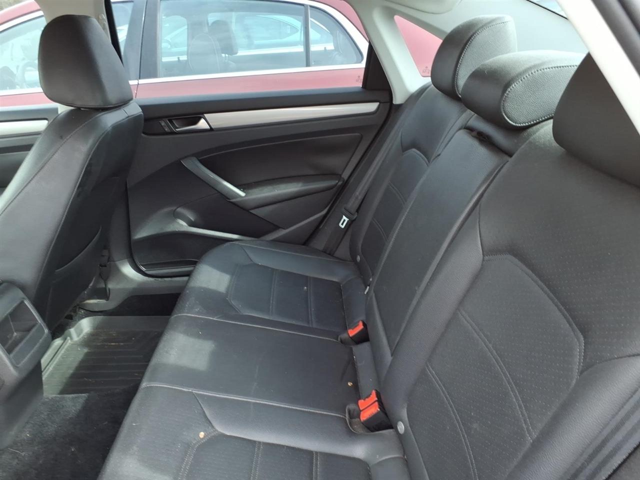 Volkswagen Passat  2014