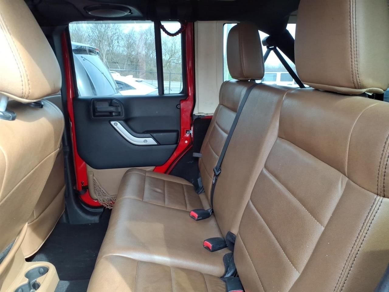 Jeep Wrangler Unlimited  2011