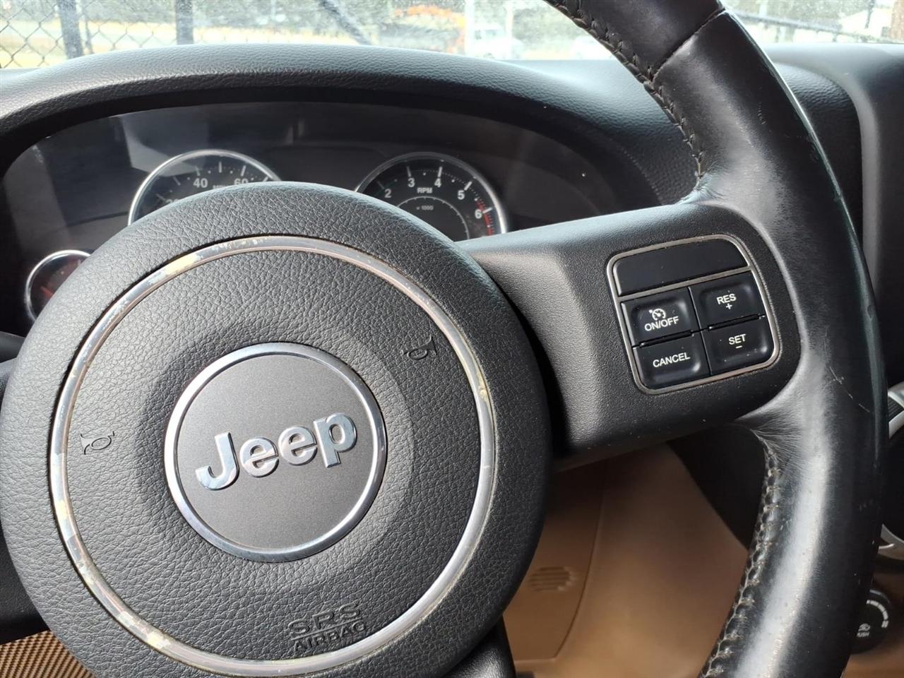 Jeep Wrangler Unlimited  2011