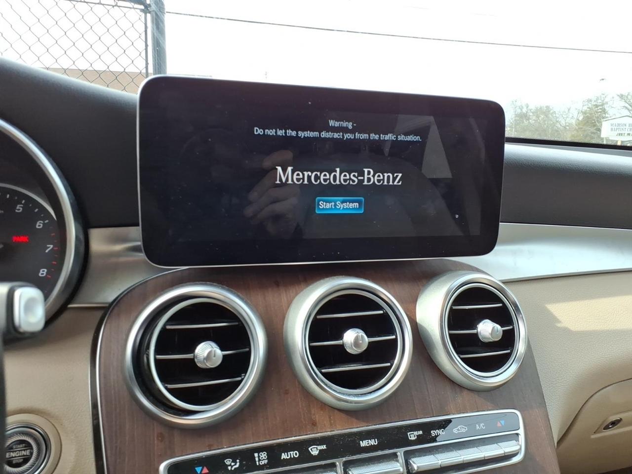 Mercedes-Benz GLC  2022