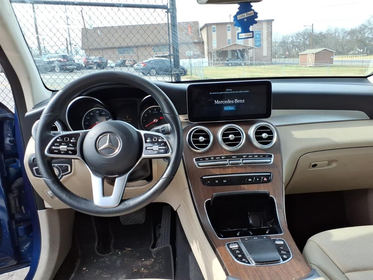 Mercedes-Benz GLC  2022