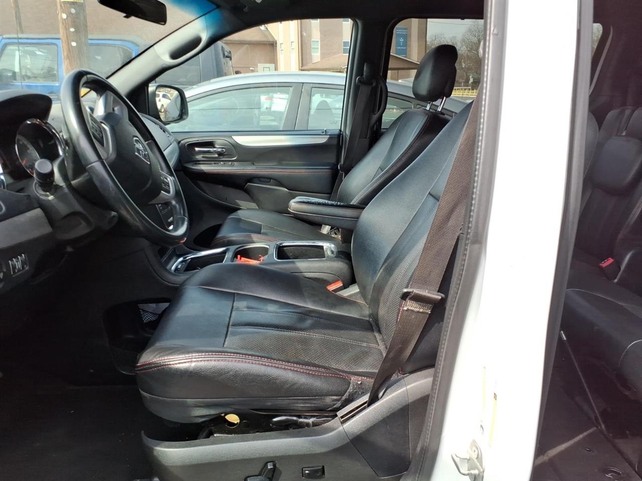 Dodge Grand Caravan  2016