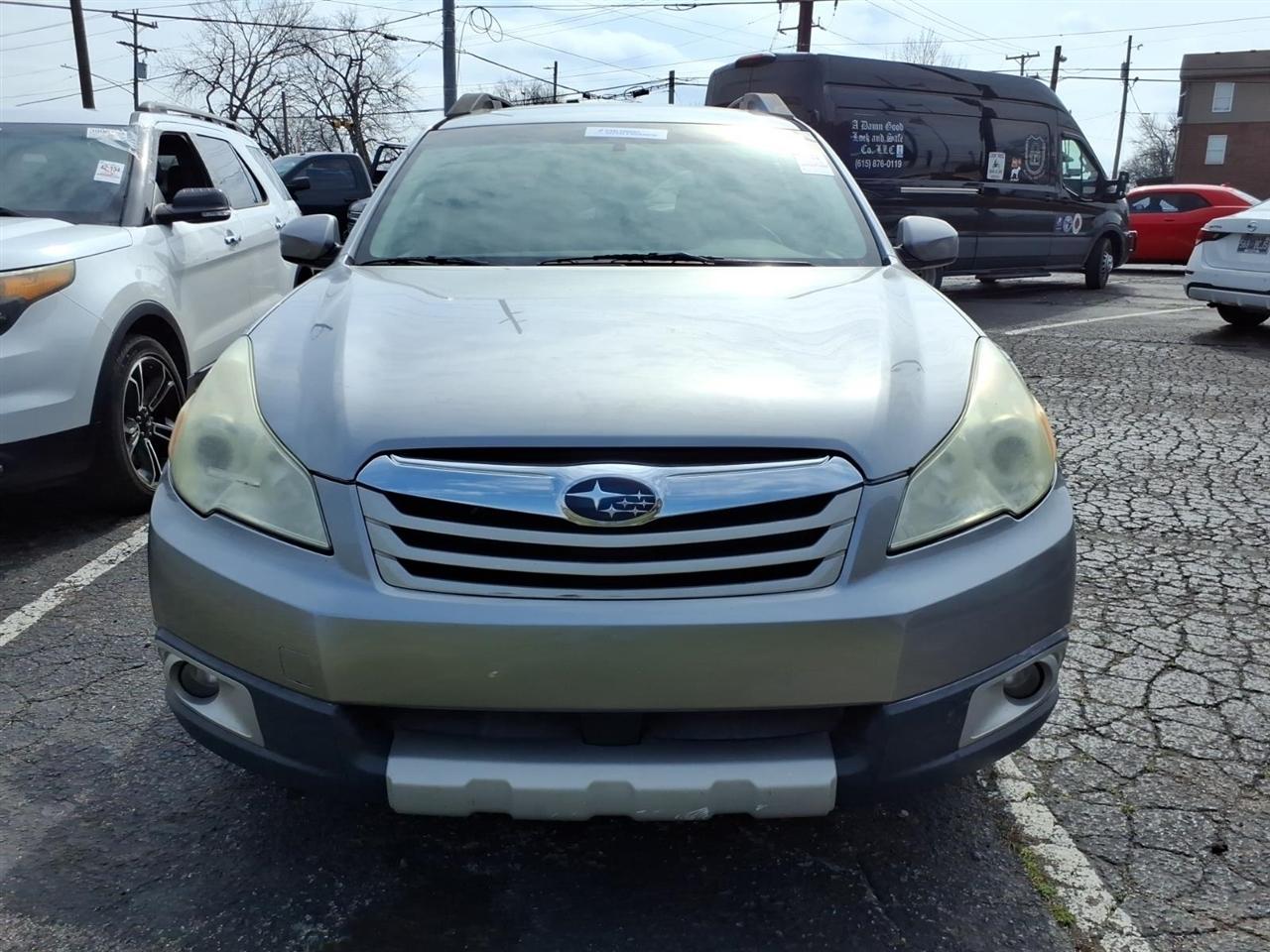 Subaru Outback  2011