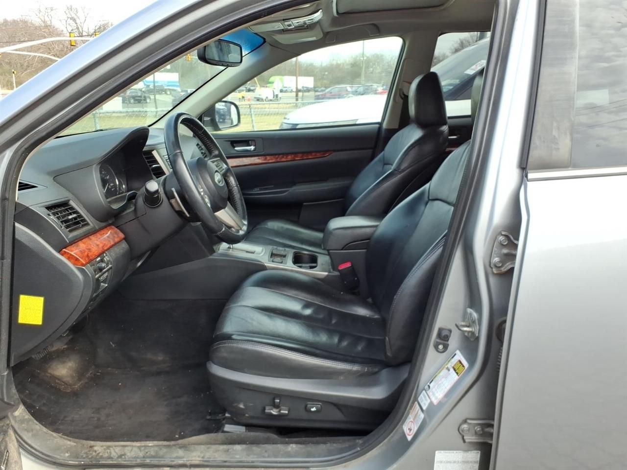 Subaru Outback  2011