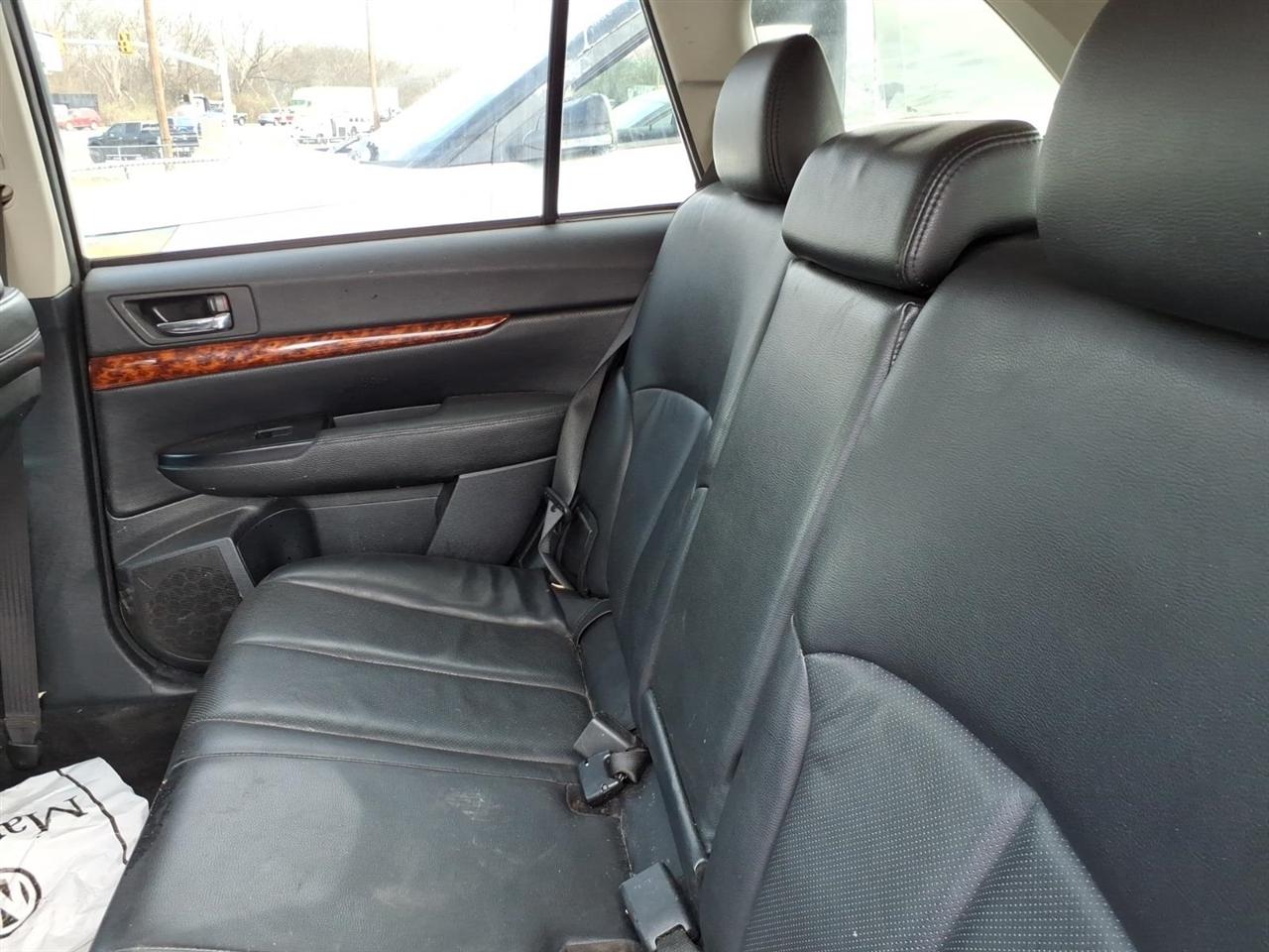 Subaru Outback  2011